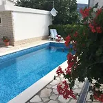 Ara-zarok * Baška