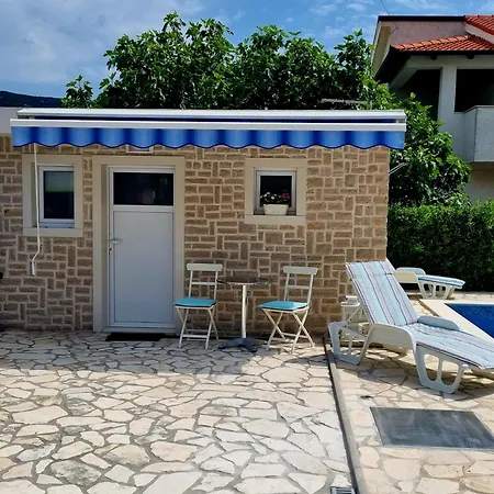 Ara-zarok Ferienhaus *