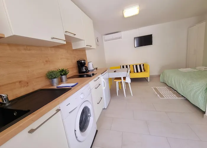 Ara-zarok Ferienhaus